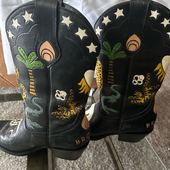 YIN YANG DOODLE BOOTS - Brother Vellies - Picture 4 of 8